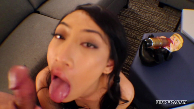 BigPerv: vuhaan veshya ho jaata hai uske veshya chhed bharvan