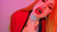 Baal Eldritch: Smyslná Vampire Asmr - líbání, lízání, kousání