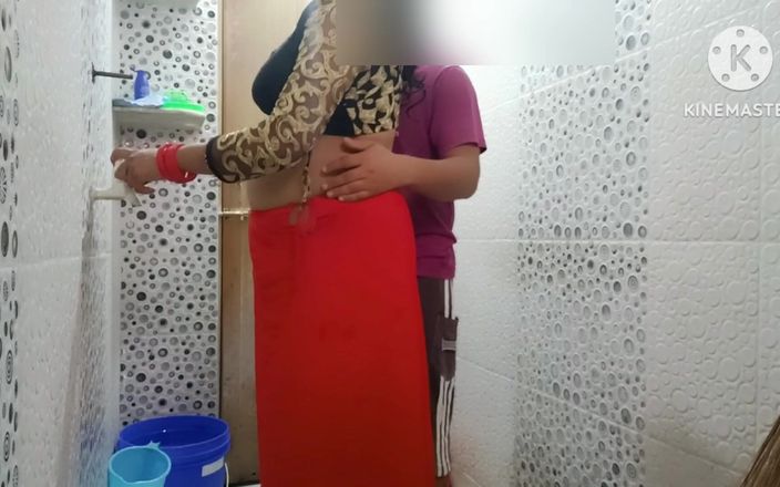 Indian hardcore: Réel, une belle-mère indienne et son beau-fils baisent le matin