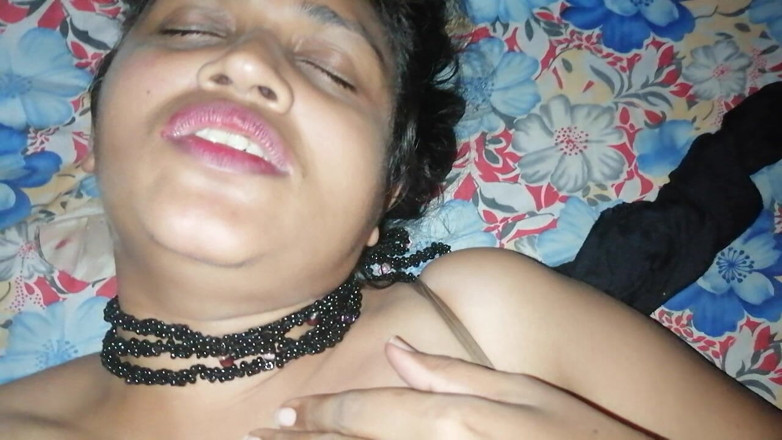 Tina Baby: Klub MILF se dobře baví se zeťem, prosí o část 2