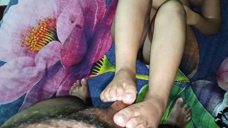 NAZMA: Desi mąż żona cieszyć się gorącą chwilą w pokoju
