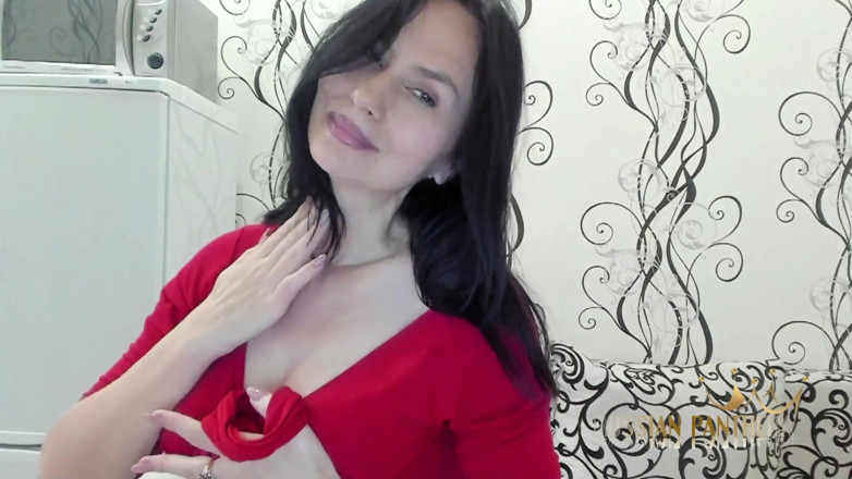 ANGELA_LADY: Kırmızılı kadın 1