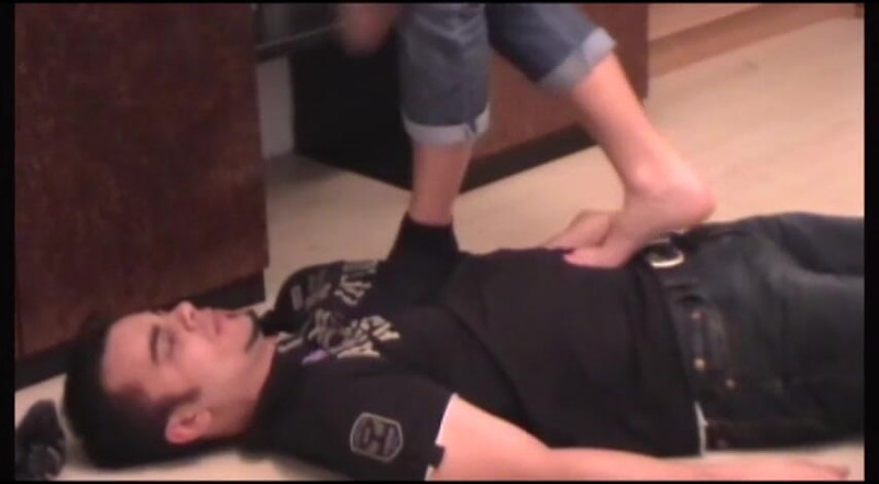 Foot Girls: Trampling and shoe smelling