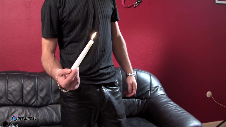XdreamsTV: Candles spiele, um wachs auf ihrem ganzen körper zu tropfen