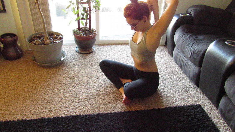 Veggiebabyy: Ich zerreiße meine leggings, um mich selbst zu ficken