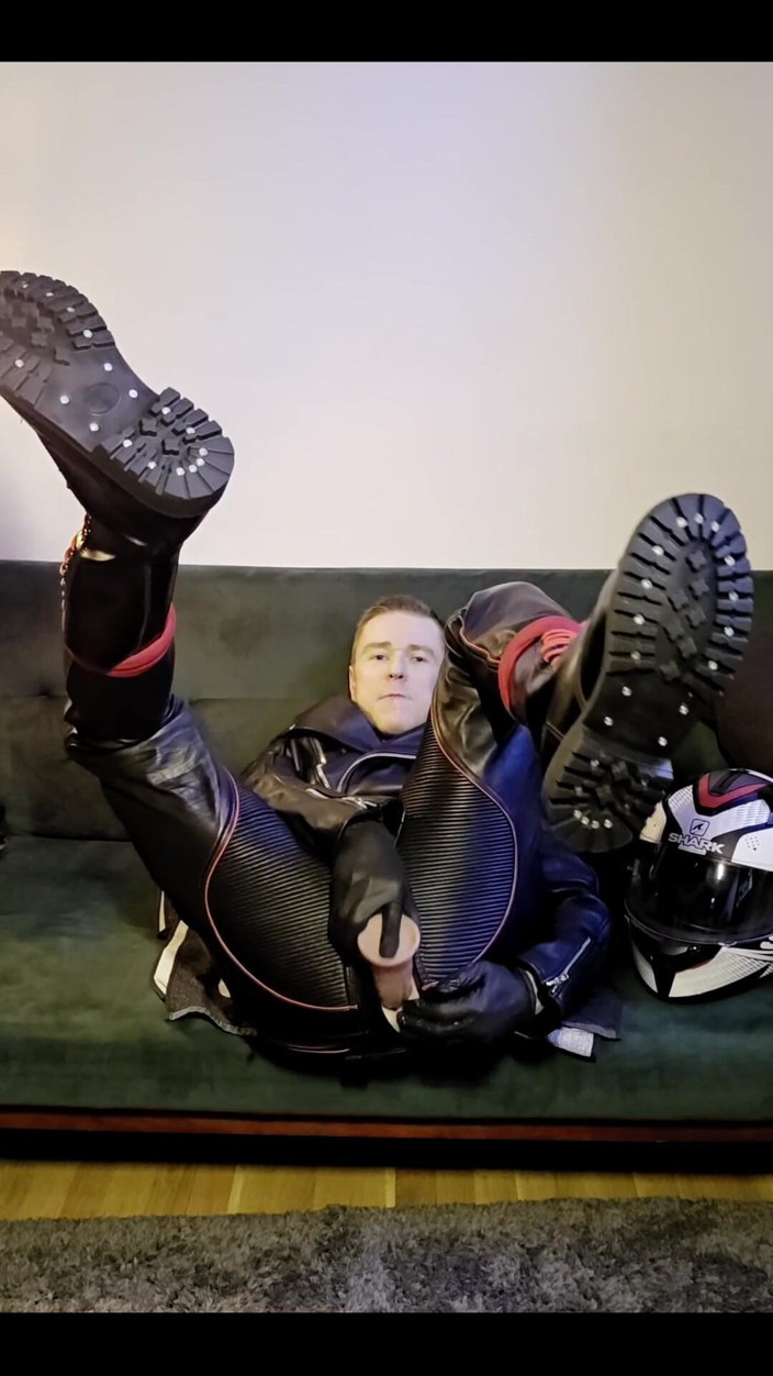 Roman Heart: Solo-anal