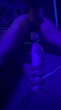 Sexy Stepmom Lets Go at the Club Behind Husbands Back