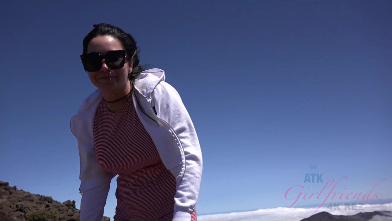 ATK Fans (Girlfriends): Virtual Vacation Hawaii with Karlee Grey 3/6