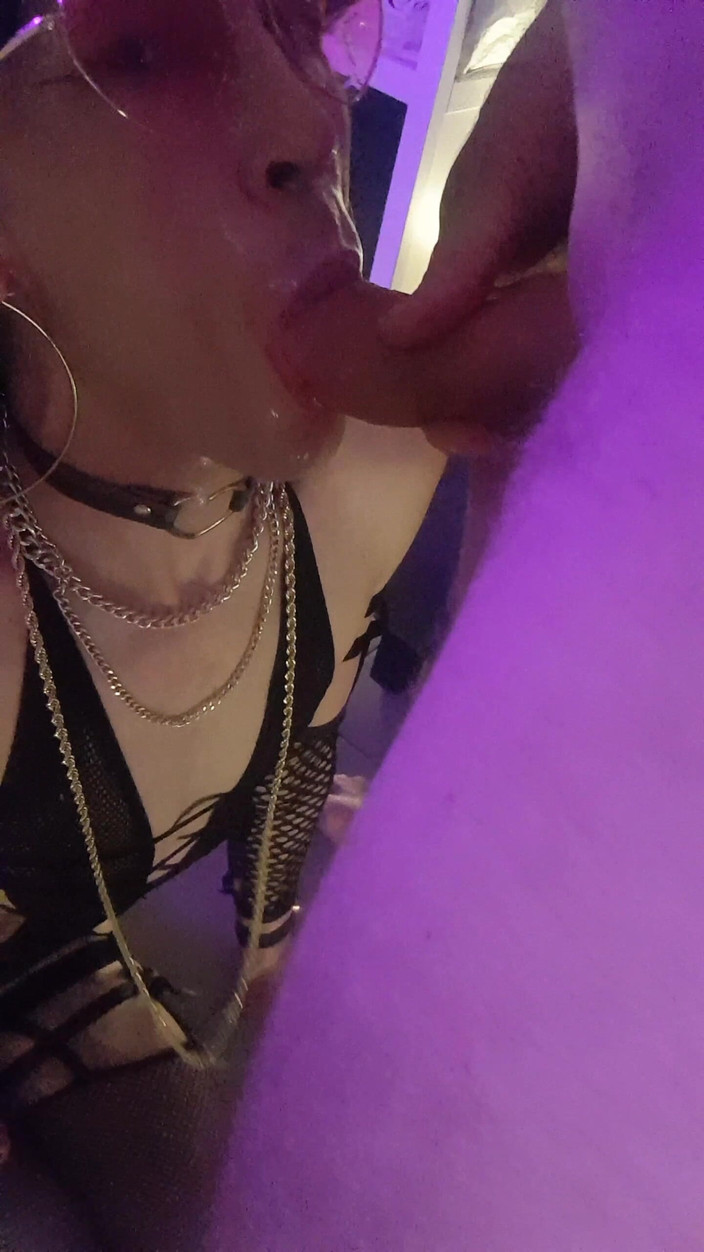 VaneSsa BiTCHx: This Bitch Didn't Pay Her Rent, She Will Serve as...