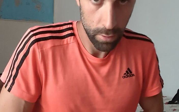 Zeus Ray: Я Desnudo, Мюэстро Mi Polla Masiva, я Pajeo Y, Me Corro Mucho
