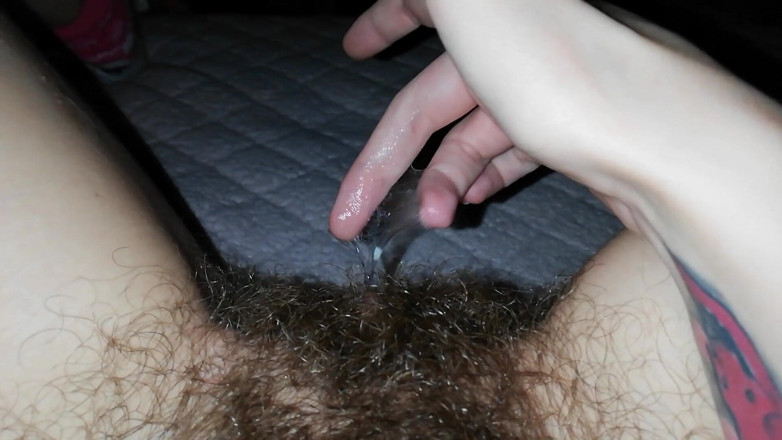 Cuteblonde666: เล่นกับหีเปียกขนดก หัวนมใหญ่ เงี่ยนคาหีหลังน้ำแตก