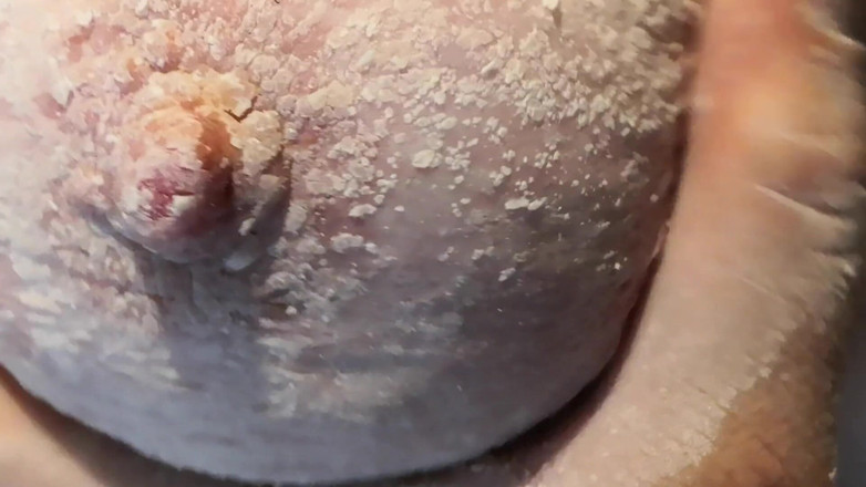 Bouncy Tits Action: Powder and slap my tits