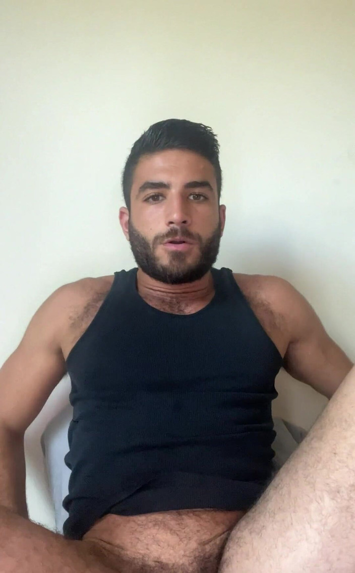 Christian Styles: Ochutnávání mého vlastního spermatu z mé košile