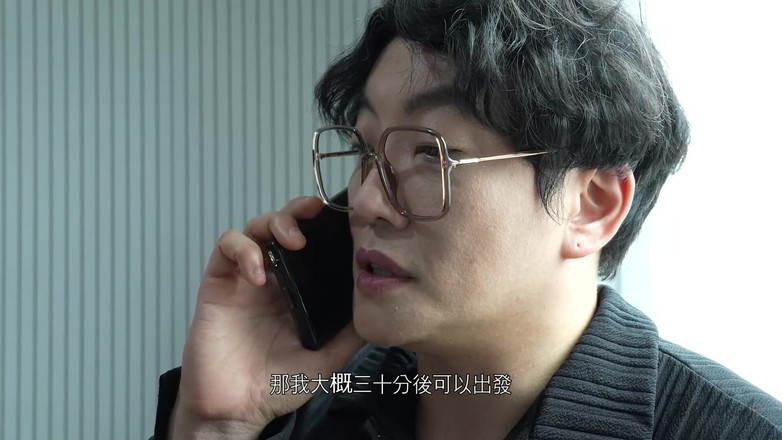 Fewoovcom: Una suegra que la acepta como yerno de una familia...