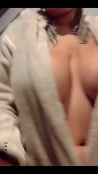 Feeling Myself After a Nice Long Bath and Shower