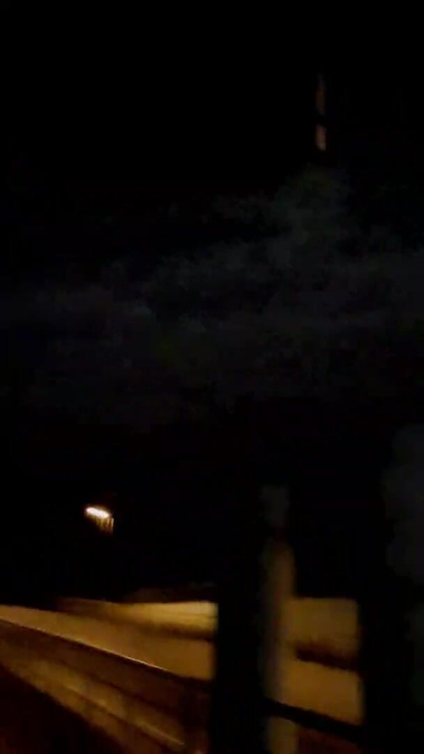 Slutboyben: Slutboyben Cam4 セクシーな懐中電灯露出狂 公共の場