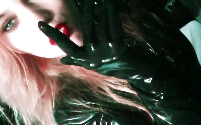 Goddess Celine: Je ne t’aime pas