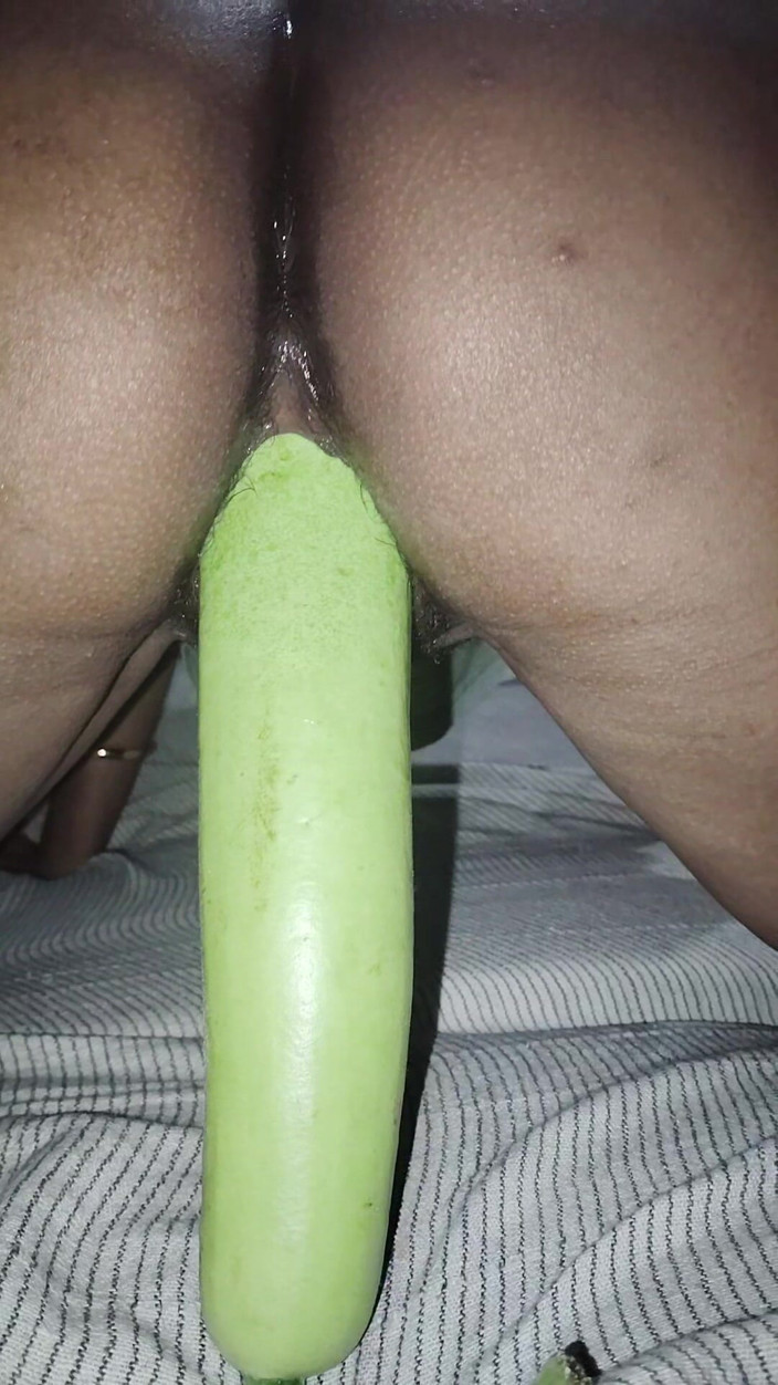 Seenu: Video seks wanita India berkongkek keras