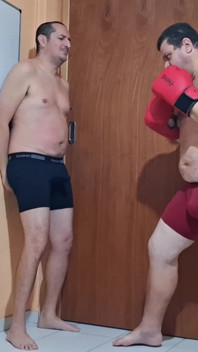 Box, gutpunching și supt