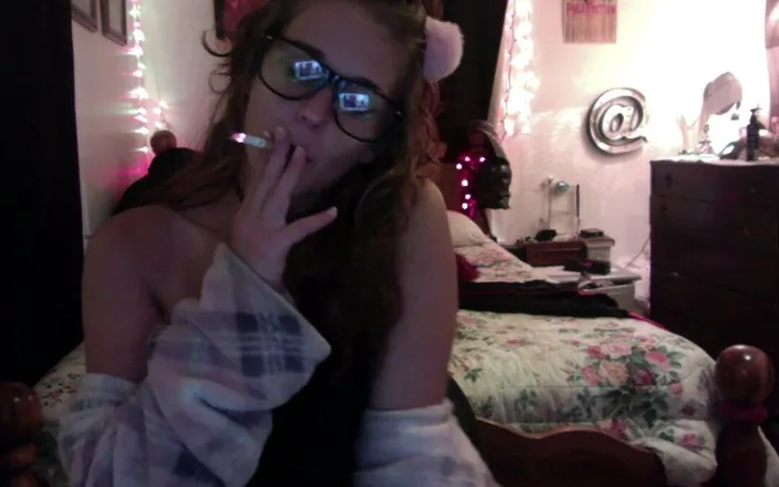 Alli Anderson: Cute Bored Smoking