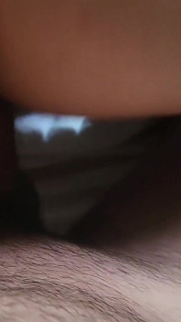 Saya suka bagaimana awak mengongkek saya berulang-kali. Sudut pandangan pertama