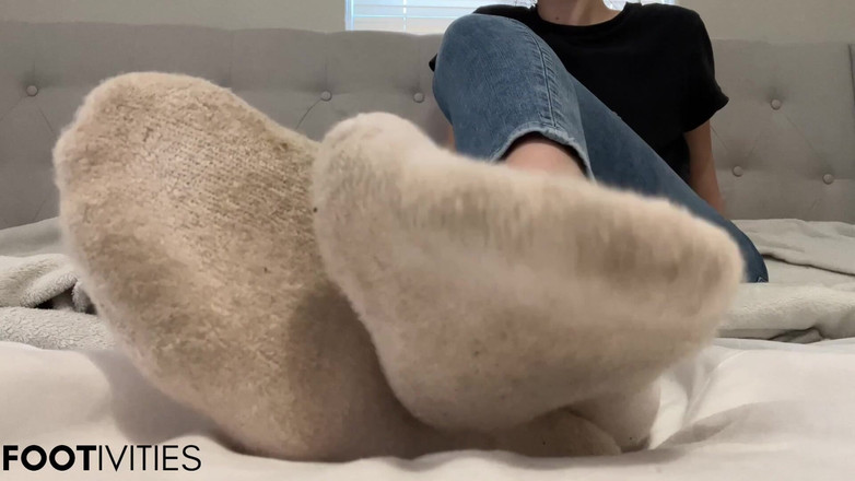 footivities: You Need My Smelly Socks