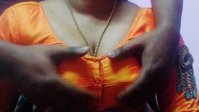 Desi Mohini: Super sexy hermanastra caliente conmigo