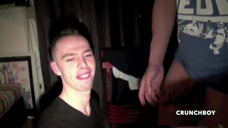 Crunch Boy: Jonathan fucked by the blond top Kameron Frost