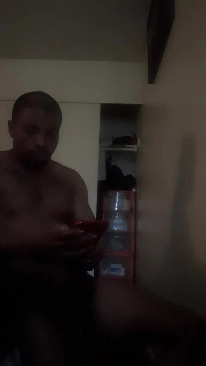 Kingping420: 내 여친의 보지를 빨아