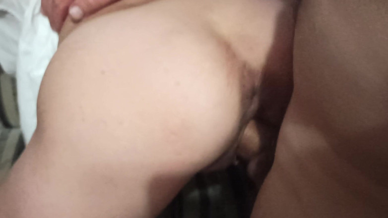 DirtyLubov: Seks Oral Dengan Vagina Dan Anal Fuck
