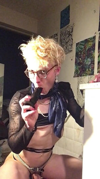Modernwhiteboi Jes Dildo Kote hitam besar, pantat ke mulut