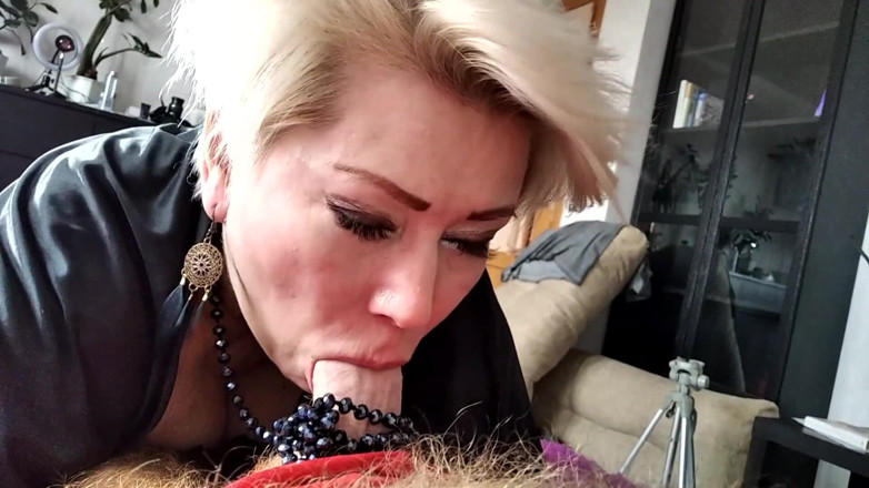 AimeeParadise: Top Russian MILF # 1 AimeeParadise. Part one A woman who always...