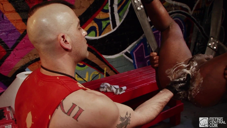 Fisting Central: Рука, яка вас фістингує