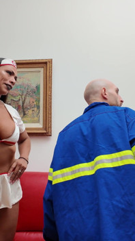 Le Pido Al Gasista En El Pasillo Que Entre a Mi Casa a Darle Verga a Mi Mujer Regalada