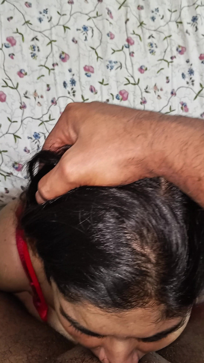 Black Adam: Bini desi dalam pakaian malam merah memberikan blowjob selamba &amp; dikongkek...