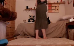 Italian Girl Pisses on Her Pc Filling It All up with Hot Yellow Pee