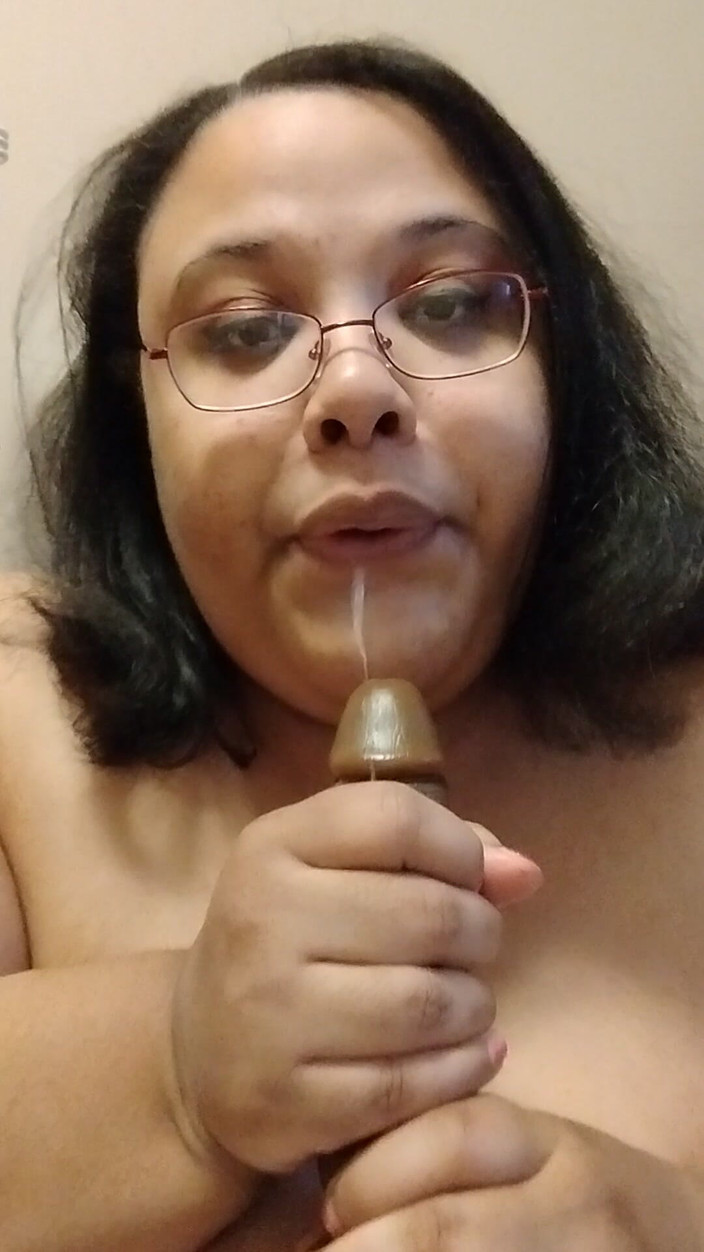 Jessica pigslut: J’ai tellement faim de ta bite !