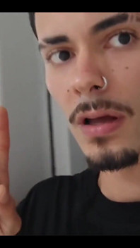 Siamo stati beccati in flagrante dall'amico di mio marito!