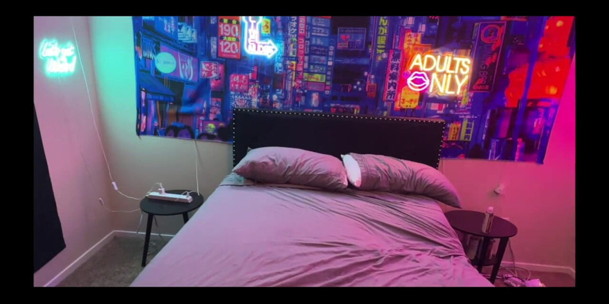 Just Justice: Big tit blonde babe Bambi Blitz 