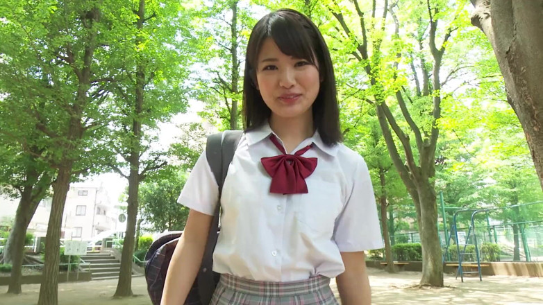 JapaneseAmateur: Remaja Jepun manis bercinta buat kali pertama dan membenarkan kawan...
