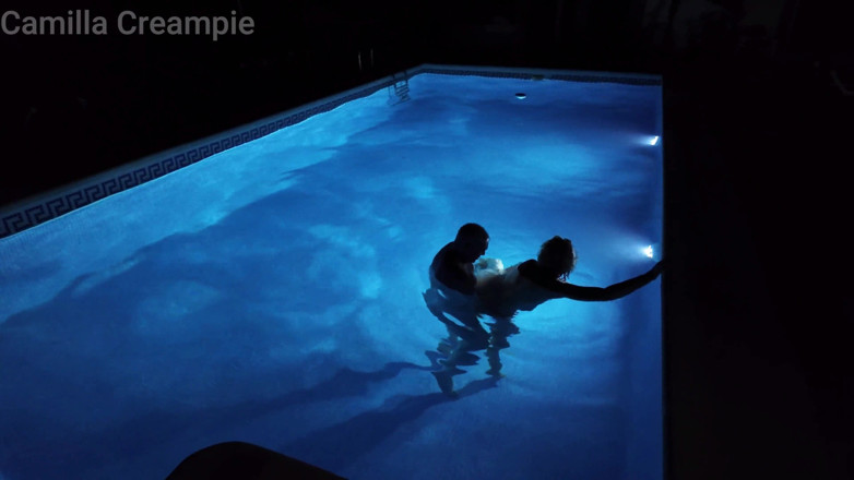 Camilla Creampie: Night Time Fucking and Creampie in the Pool
