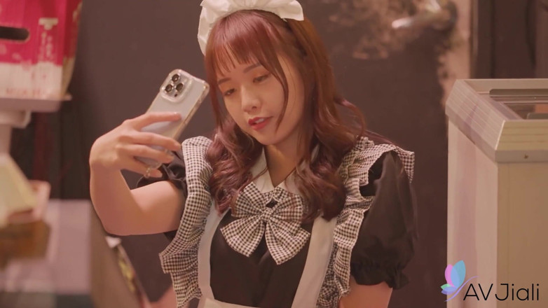 AV Jiali: Horny Caffe Maid Wen Ruixin Controlled by a Client
