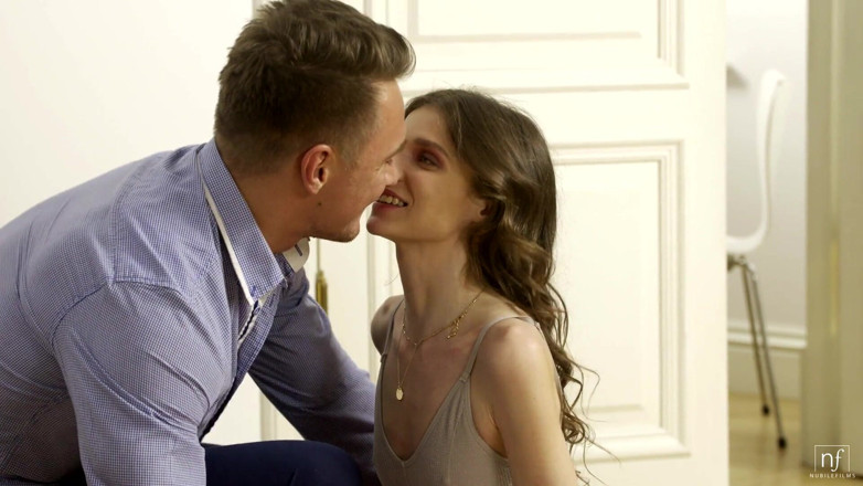 Nubile Films: Досить для двох - s38:e28
