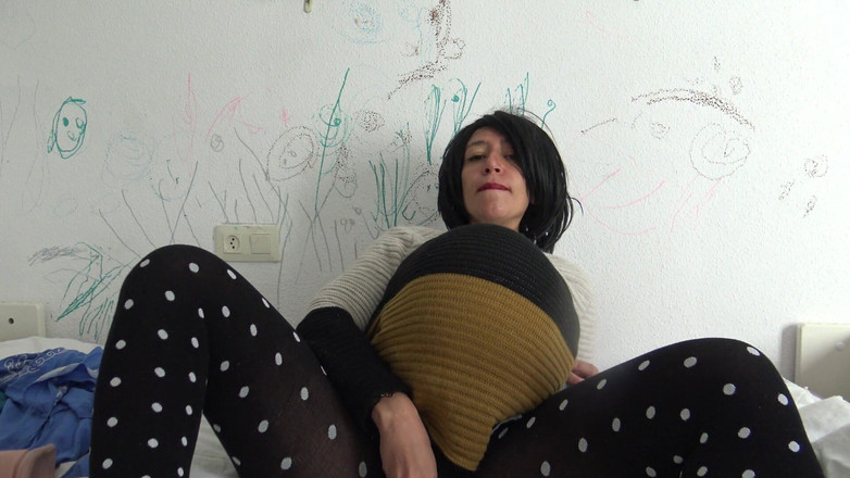 Stepmom Susan: 单身女郎想要在伊斯坦布尔认识怀孕的男人