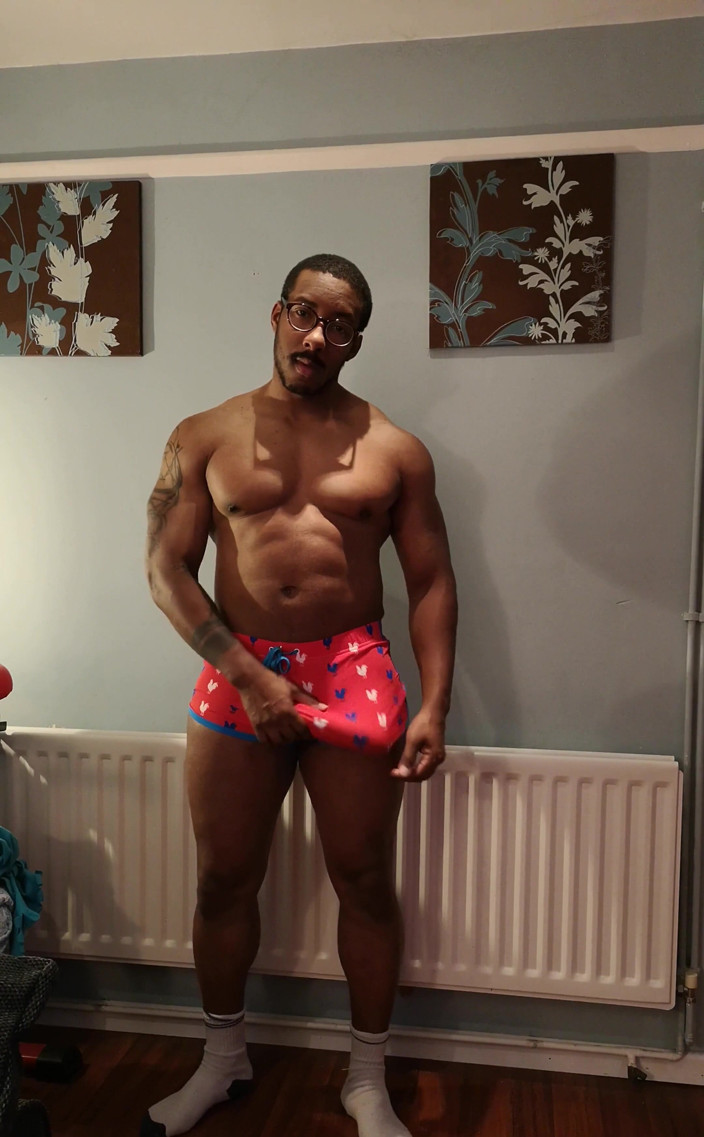 Amadeus: Adoro questi pantaloncini. Modalità amadeus