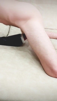หนุ่มน้อยอยากได้เธอแทนของเล่นชิ้นนี้ กูเย็ดเธอด้วยควยใหญ่แล้วแตกใน