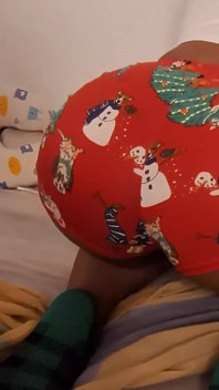 Ein weihnachts-analnagel für den jungen dicken arsch
