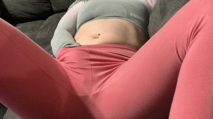 BubbleButtTess: Ja z leginsami z cameltoe