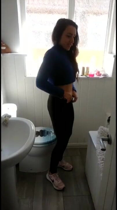 BeautifulGoldenBabe: Pee on toilet seat compilation