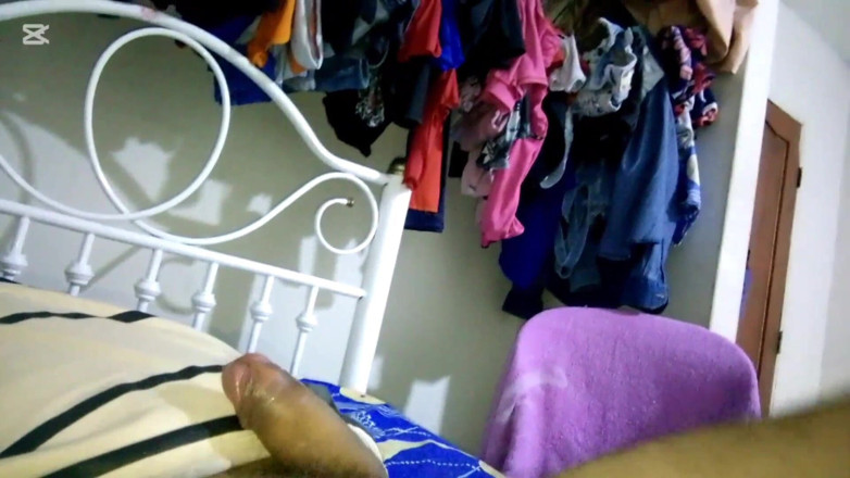 Lagatitatraviesa69: Saya berkongkek keras dengan abang ipar saya semasa cuckold suami...